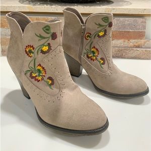 MIA Patton Bootie- Size 9